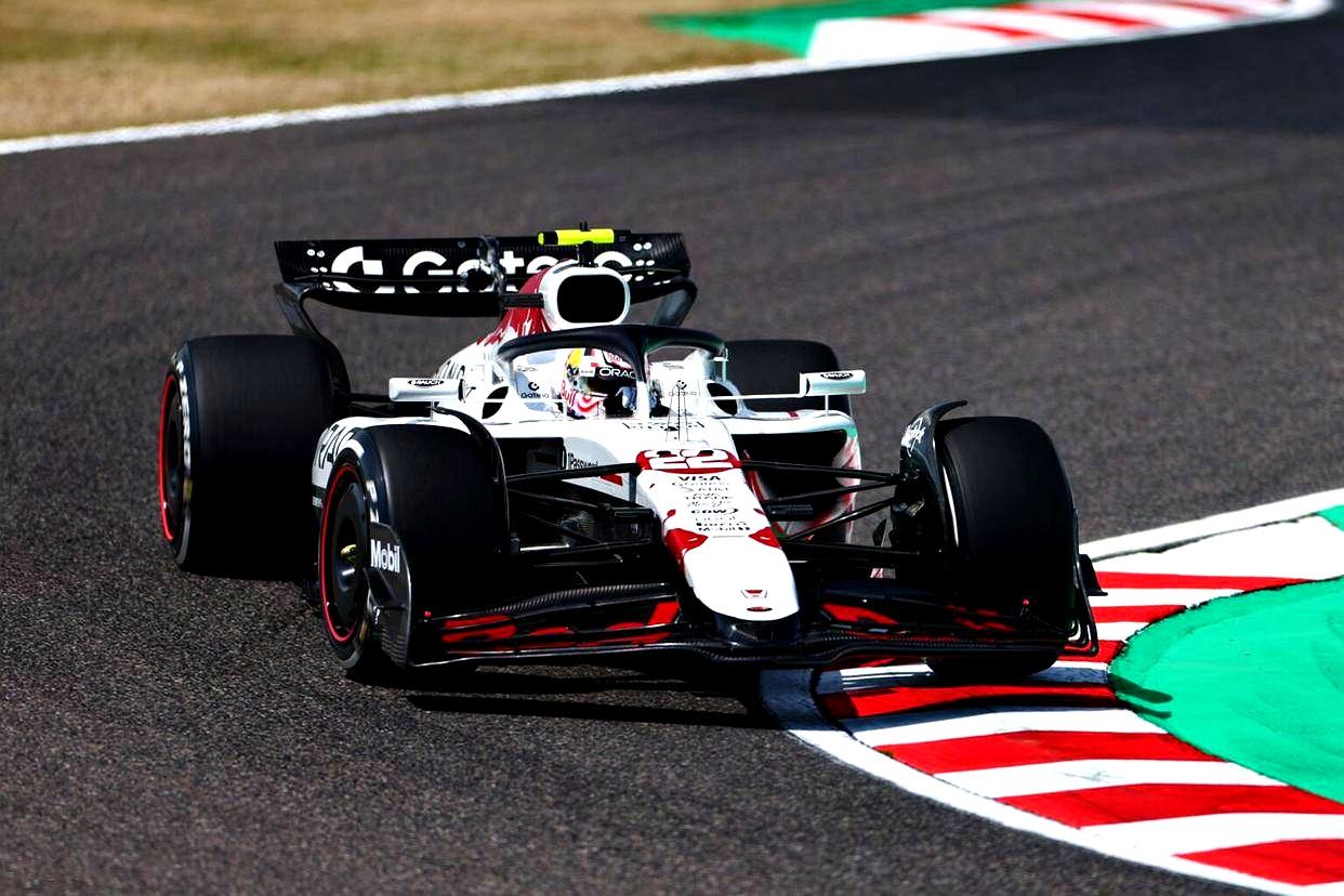 开云体育平台APP-红牛车队逆转法拉利，塞恩斯扛起全队